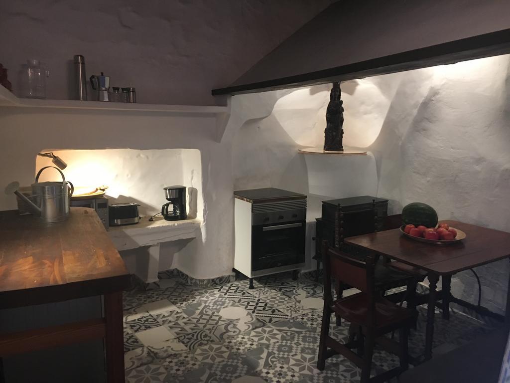 Stadthaus Mitten Im Kuenstlerviertel Von Arta Mit Zwei Wohnungen Bagian luar foto