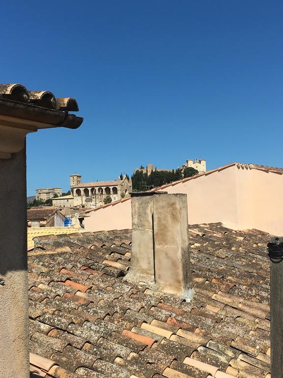 Stadthaus Mitten Im Kuenstlerviertel Von Arta Mit Zwei Wohnungen Bagian luar foto